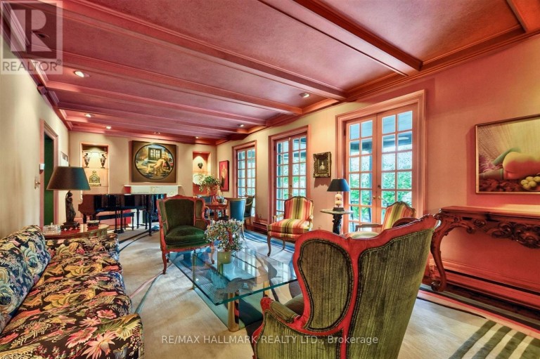 11 PINE HILL ROAD, Toronto (Rosedale-Moore Park), Ontario, M4W1P5