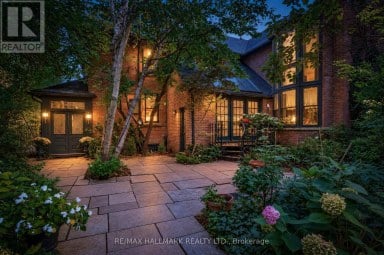 11 PINE HILL ROAD Toronto (Rosedale-Moore Park) Ontario photo 2