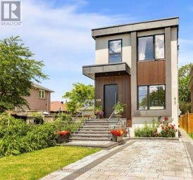 10 HAMSTEAD AVENUE Toronto (Woodbine-Lumsden) Ontario photo 1