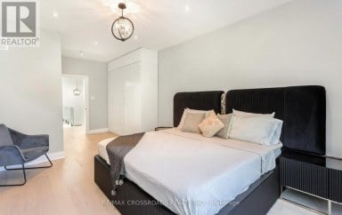 10 HAMSTEAD AVENUE Toronto (Woodbine-Lumsden) Ontario photo 17