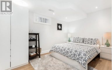 10 HAMSTEAD AVENUE Toronto (Woodbine-Lumsden) Ontario photo 38