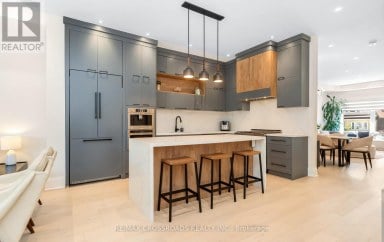 10 HAMSTEAD AVENUE Toronto (Woodbine-Lumsden) Ontario photo 7