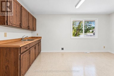 14 HEATH STREET Barrie (Cundles East) Ontario photo 12