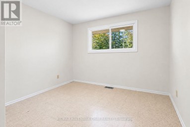 14 HEATH STREET Barrie (Cundles East) Ontario photo 18