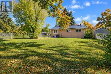 14 HEATH STREET Barrie (Cundles East) Ontario photo 3