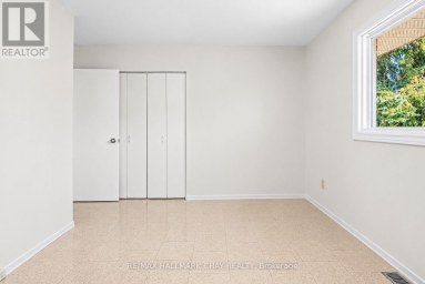 14 HEATH STREET Barrie (Cundles East) Ontario photo 5