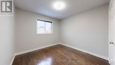 4 SLESSOR LANE Brampton (Bram East) Ontario photo 22