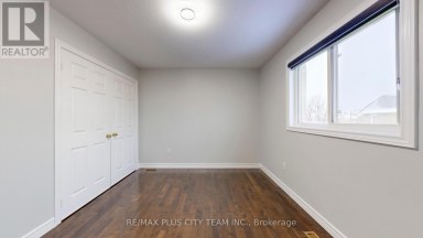 4 SLESSOR LANE Brampton (Bram East) Ontario photo 27