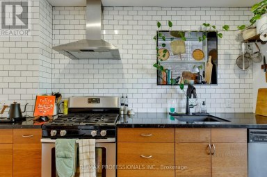 44 MCCORMACK STREET Toronto (Rockcliffe-Smythe) Ontario photo 15