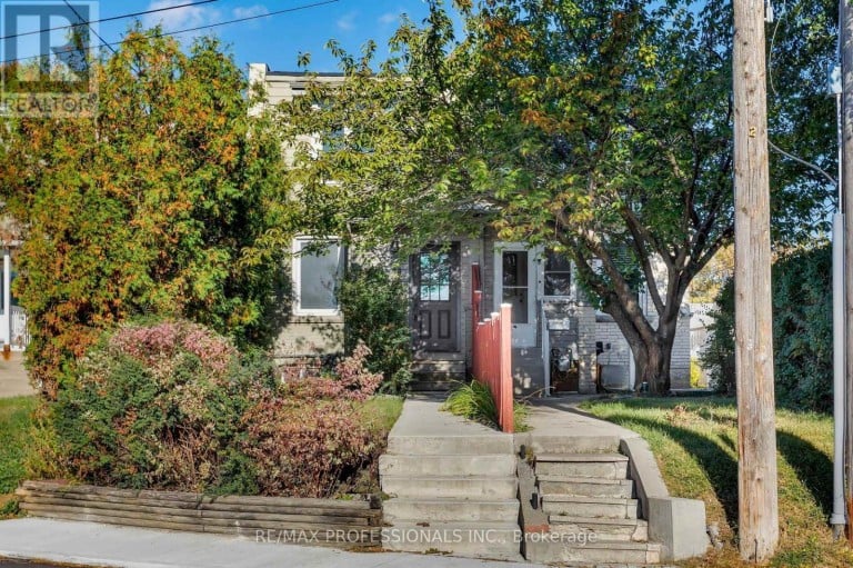 44 MCCORMACK STREET, Toronto (Rockcliffe-Smythe), Ontario, M6N1X6