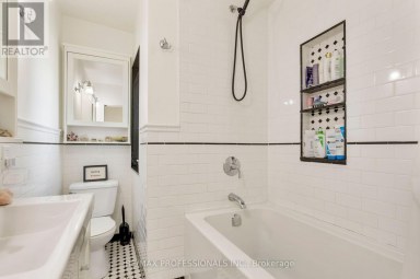 44 MCCORMACK STREET Toronto (Rockcliffe-Smythe) Ontario photo 27