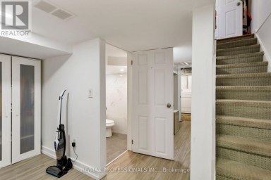 44 MCCORMACK STREET Toronto (Rockcliffe-Smythe) Ontario photo 31