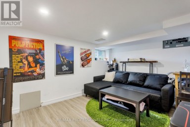 44 MCCORMACK STREET Toronto (Rockcliffe-Smythe) Ontario photo 34