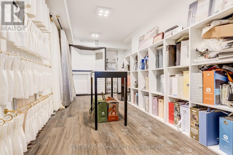 1008 LAGOON STREET, Mississauga (Lakeview), Ontario, L5G0B2
