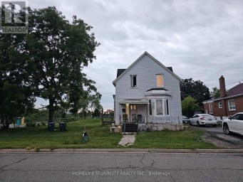 33 BEVERLEY STREET Mississauga (Malton) Ontario photo 1