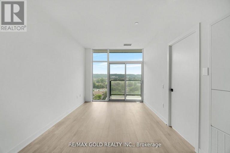 803 - 2782 BARTON STREET E, Hamilton (Riverdale), Ontario, L8E0L3