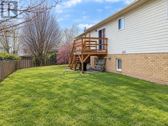 23 HICKORY COURT, Welland (N. Welland), Ontario, L3C6S9