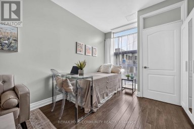 101 - 44 BOND STREET W Oshawa (O'Neill) Ontario photo 16
