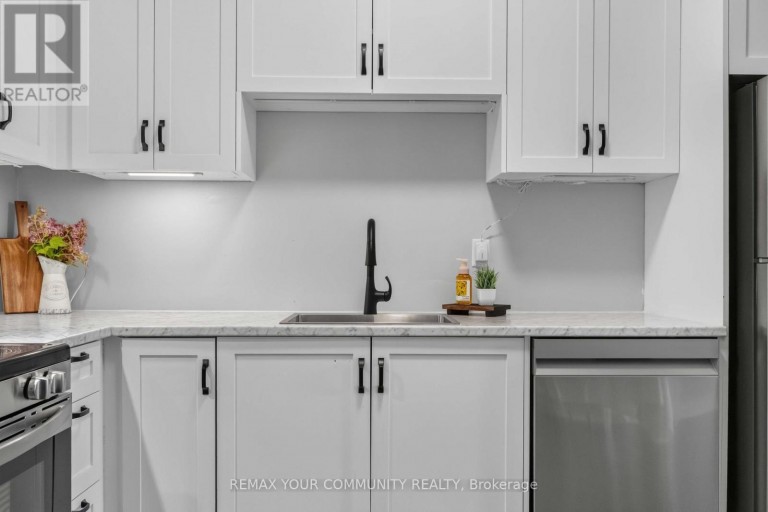 101 - 44 BOND STREET W, Oshawa (O'Neill), Ontario, L1G6R2