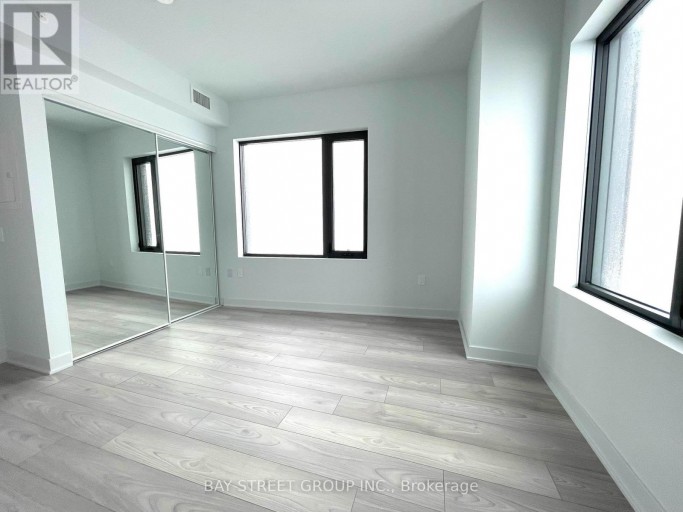 4802 - 2920 HIGHWAY 7 ROAD, Vaughan (Concord), Ontario, L4K0P4