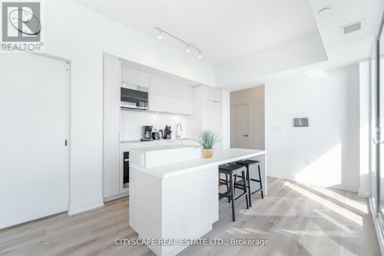 1907 - 370 MARTHA STREET S, Burlington (Brant), Ontario, L7R0G9