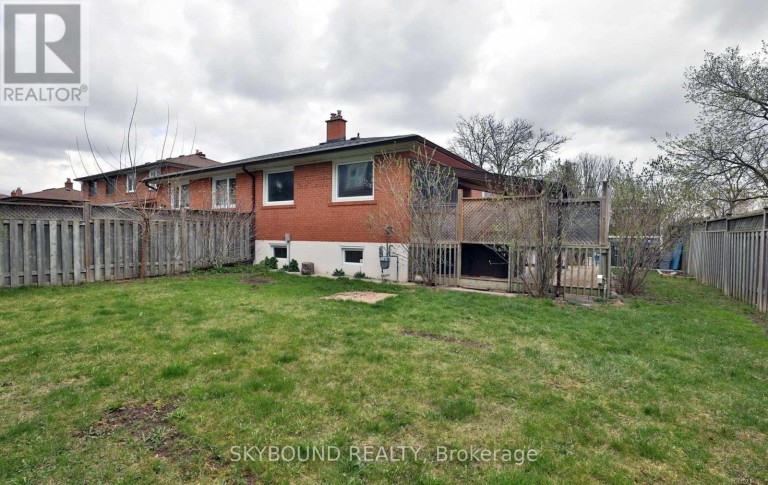 3614 HOLDEN (UNIT 1) CRESCENT, Mississauga (Mississauga Valleys), Ontario, L5A2V8