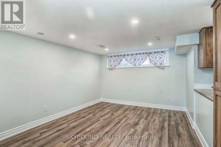 3614 HOLDEN (UNIT 1) CRESCENT, Mississauga (Mississauga Valleys), Ontario, L5A2V8