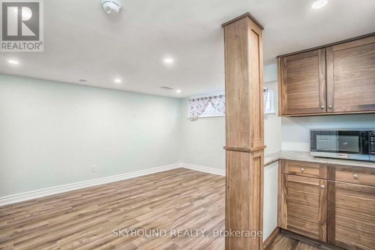 3614 HOLDEN (UNIT 1) CRESCENT, Mississauga (Mississauga Valleys), Ontario, L5A2V8