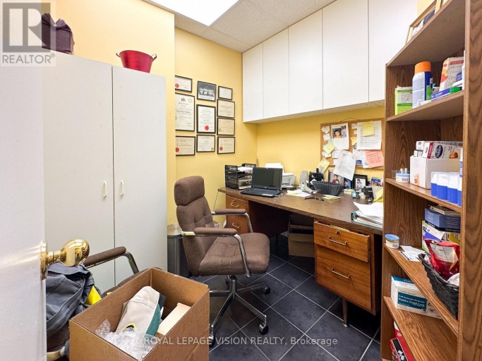 1 - 2085 WESTON ROAD, Toronto (Weston), Ontario, M9N1X7