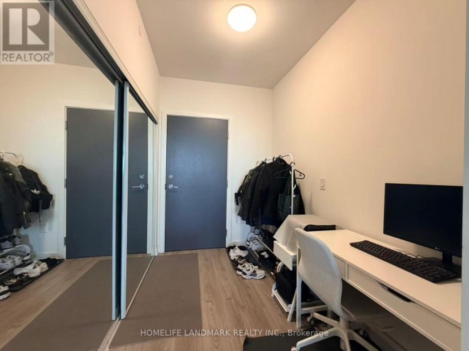 906 - 10 DE BOERS DRIVE, Toronto (York University Heights), Ontario, M3J0H1