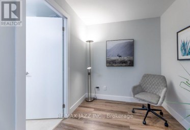 1518 - 80 BOND STREET E Oshawa (O'Neill) Ontario photo 4