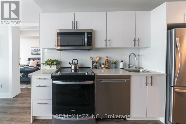 1407 - 80 BOND STREET E, Oshawa (O'Neill), Ontario, L1G0E6