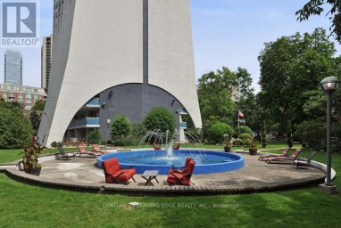 23E - 20 PRINCE ARTHUR AVENUE Toronto (Annex) Ontario photo 8