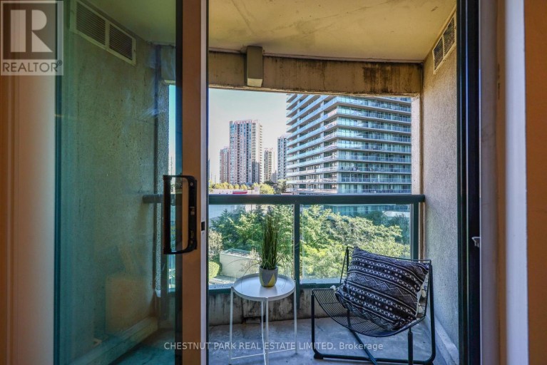 615 - 23 LORRAINE DRIVE, Toronto (Willowdale West), Ontario, M2N6Z6