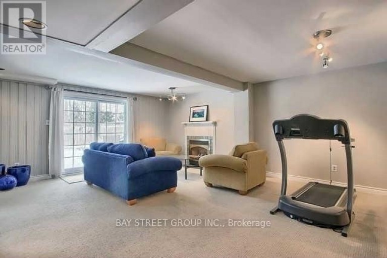 123 HEATHWOOD HEIGHTS DRIVE, Aurora (Hills of St Andrew), Ontario, L4G4W2