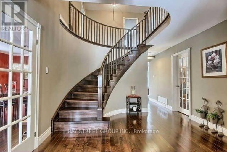 123 HEATHWOOD HEIGHTS DRIVE, Aurora (Hills of St Andrew), Ontario, L4G4W2