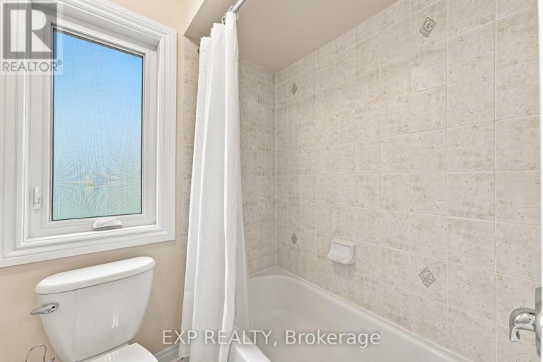 70 THORNLODGE DRIVE, Georgina (Keswick South), Ontario, L4P0B6