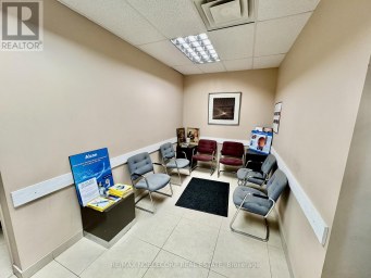 4105 STEELES AVENUE W Toronto (Black Creek) Ontario photo 9