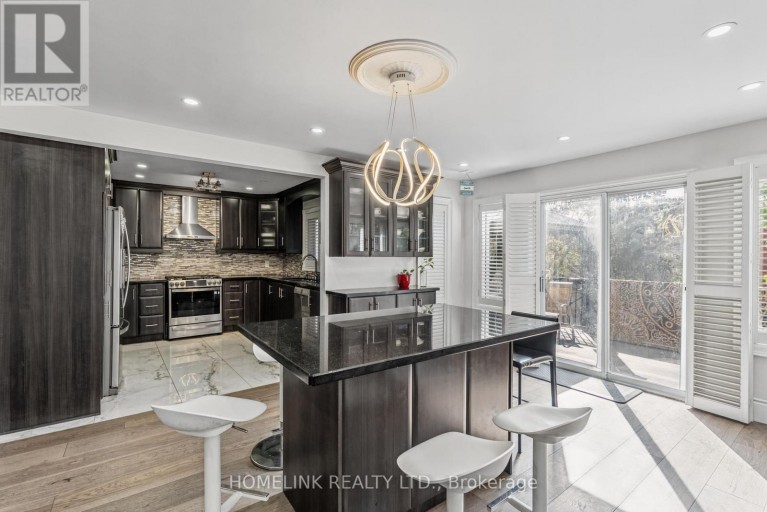 5054 TERRY FOX WAY, Mississauga (East Credit), Ontario, L5V1R7