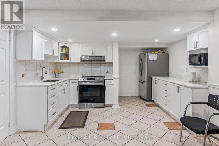5054 TERRY FOX WAY, Mississauga (East Credit), Ontario, L5V1R7
