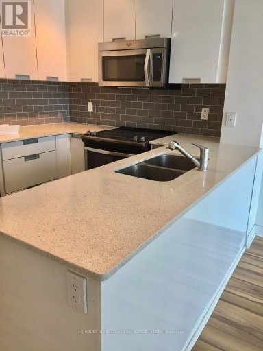 901 - 75 EGLINTON AVENUE W, Mississauga (Hurontario), Ontario, L5R0E4