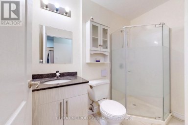 712 - 7405 GOREWAY DRIVE Mississauga (Malton) Ontario photo 10