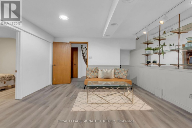 4302 BRIDLEPATH TRAIL, Mississauga (Erin Mills), Ontario, L5L3K4