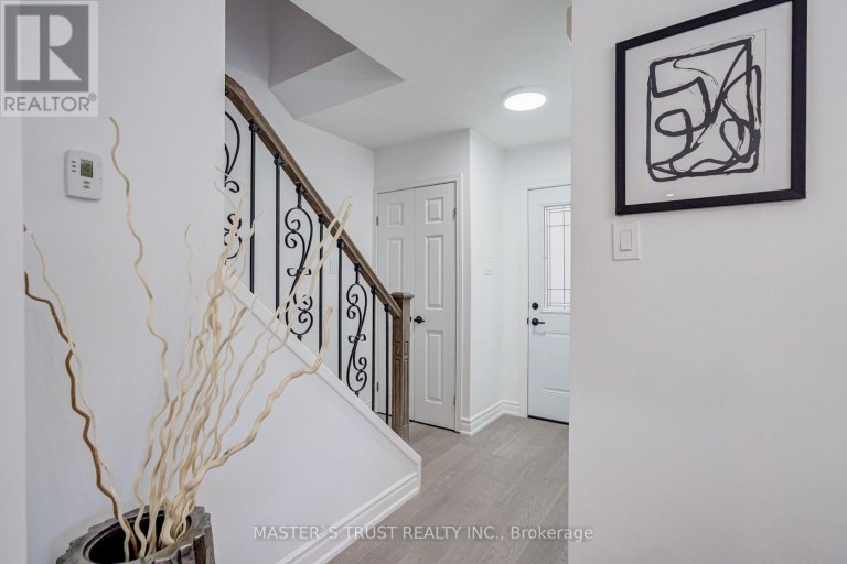 4 GATSBY SQUARE, Brampton (Northgate), Ontario, L6S2H4
