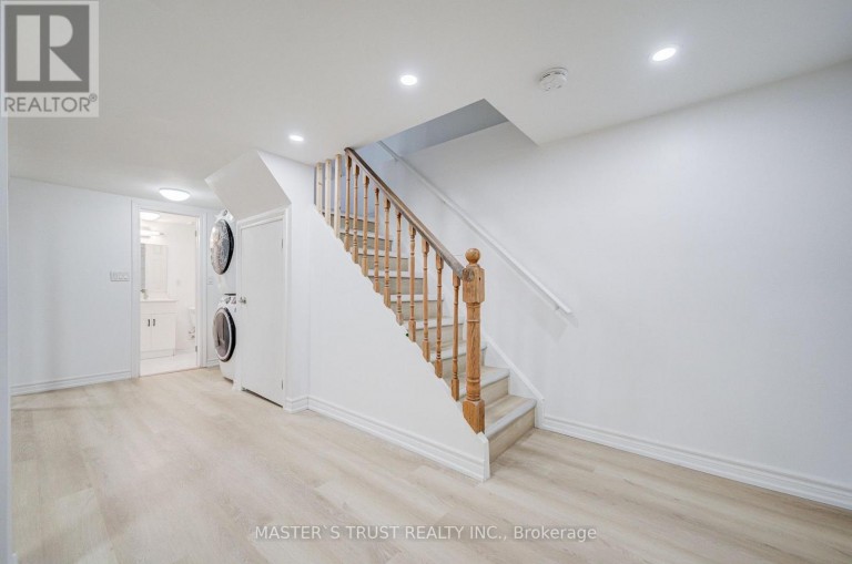 4 GATSBY SQUARE, Brampton (Northgate), Ontario, L6S2H4