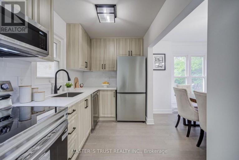 4 GATSBY SQUARE, Brampton (Northgate), Ontario, L6S2H4