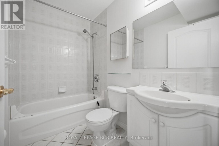 304 - 10 DAYSPRING CIRCLE, Brampton (Goreway Drive Corridor), Ontario, L6P1B9