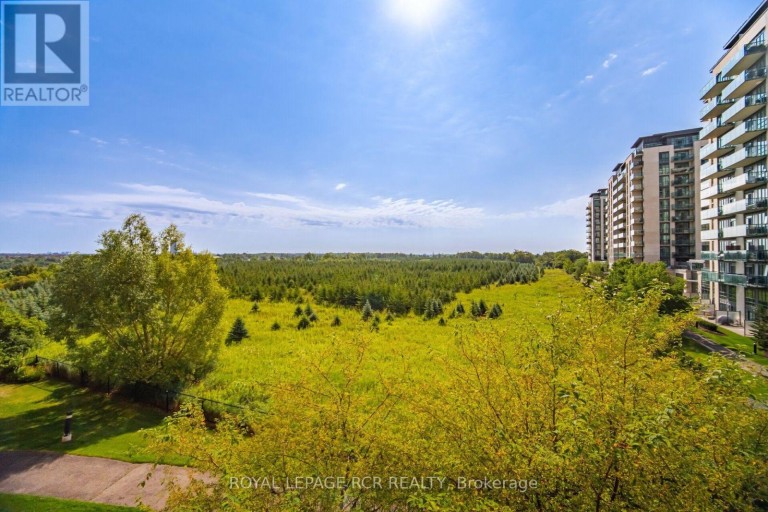 304 - 10 DAYSPRING CIRCLE, Brampton (Goreway Drive Corridor), Ontario, L6P1B9