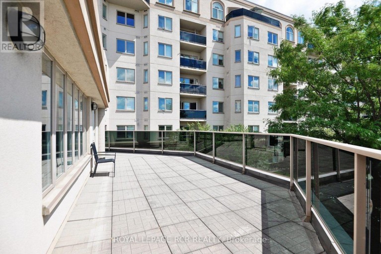 304 - 10 DAYSPRING CIRCLE, Brampton (Goreway Drive Corridor), Ontario, L6P1B9