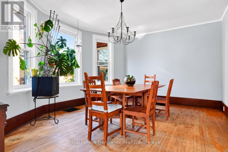 174 UNIVERSITY AVENUE W, Cobourg, Ontario, K9A2H2